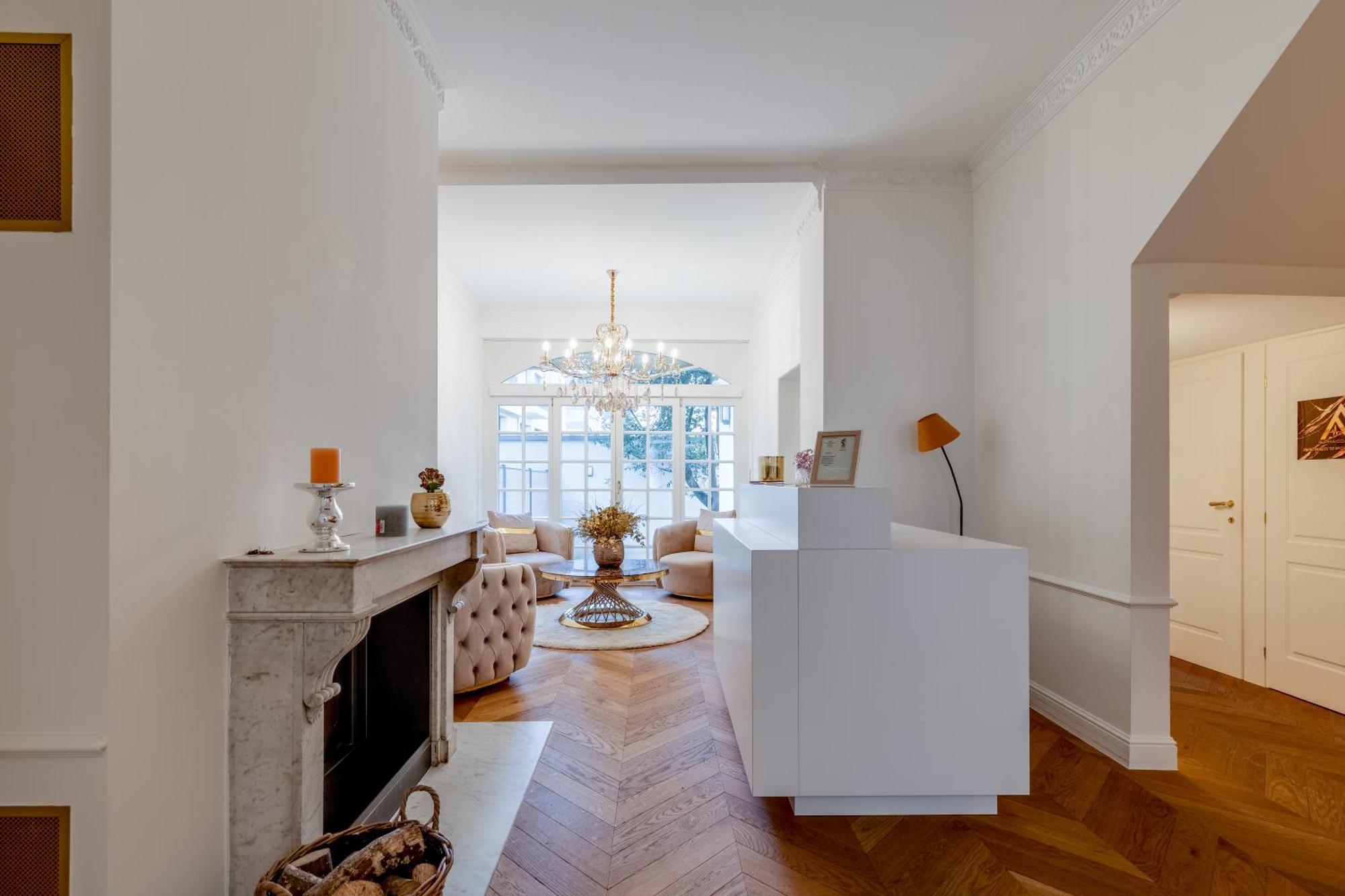 Petrusse Elite Suites Люксембург Екстериор снимка